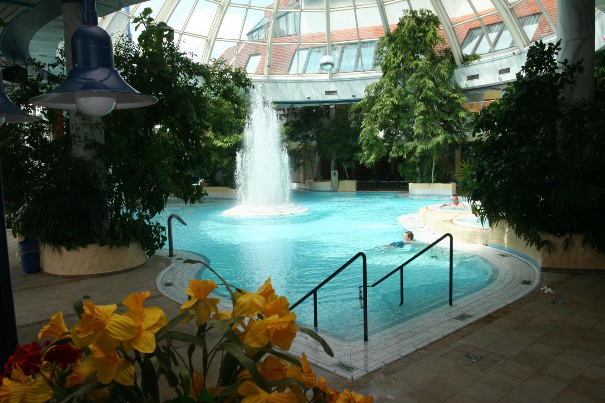 Vital Hotel Westfalen Therme Wellness Resort & Spa Bad Lippspringe Kültér fotó