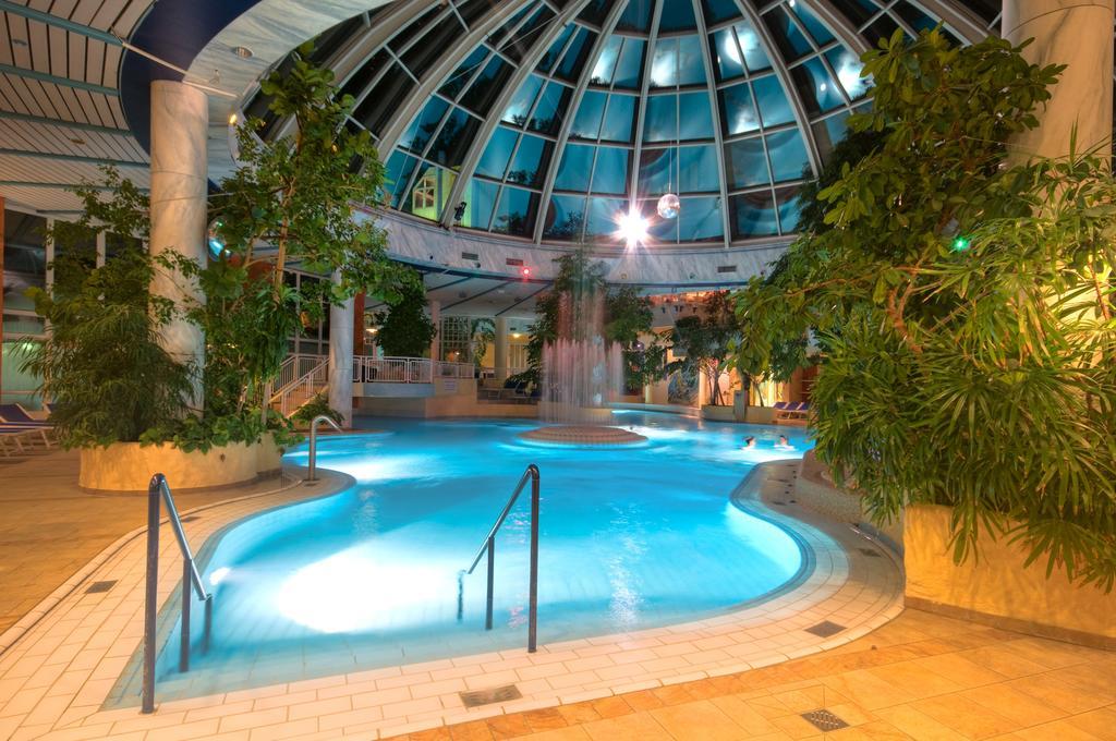 Vital Hotel Westfalen Therme Wellness Resort & Spa Bad Lippspringe Kültér fotó